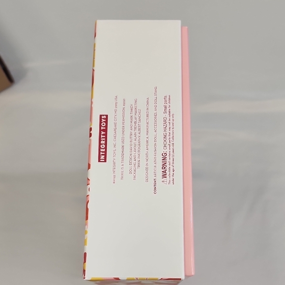 NWT The Trixie Integrity Toys Doll, NIB NRFB - Picture 17 of 17